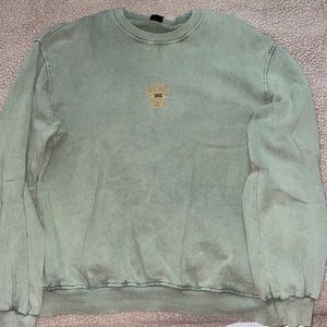 Urban outfitters crewneck size medium